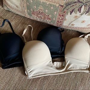 ✅Fullness - Black/Cream Plunge Bras!